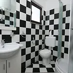 Apartment By The Sea Mandre, Pag - 6457 *